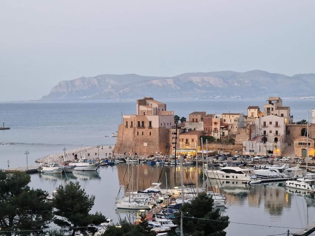 Golden House Apartamento Castellammare del Golfo Exterior foto